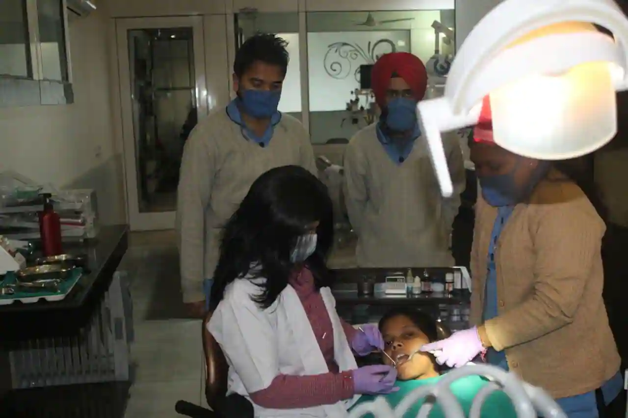 dr-abhijit-kathpal-kathpal-dental-care-clinic--aggar-nagar-ludhiana-dentists-2bfni2